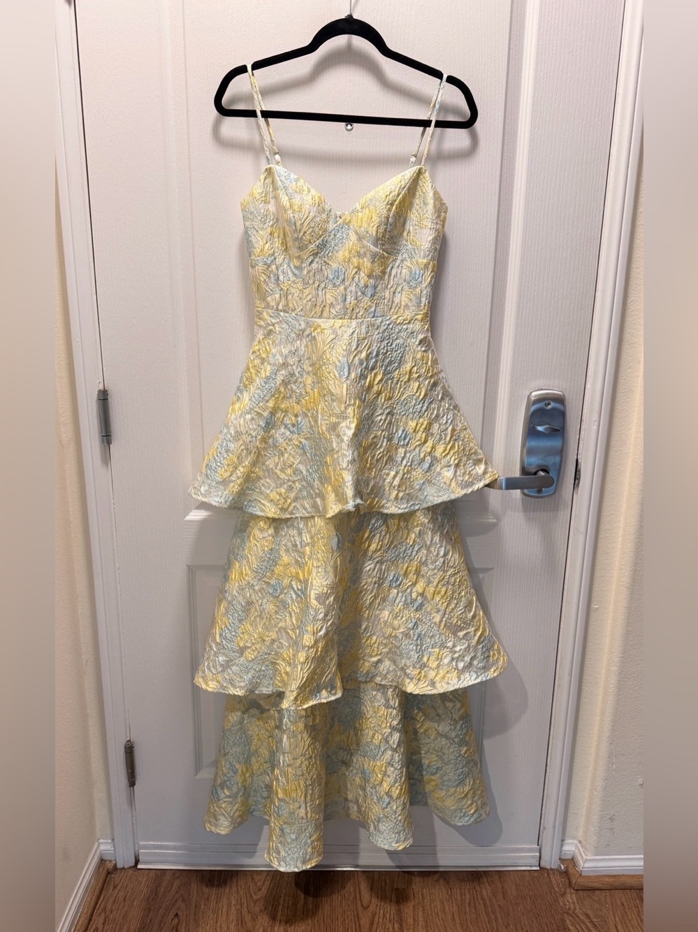 Elliatt Penelope Tiered Gown in Yellow & Blue Floral size S NWT - Picture 6 of 8